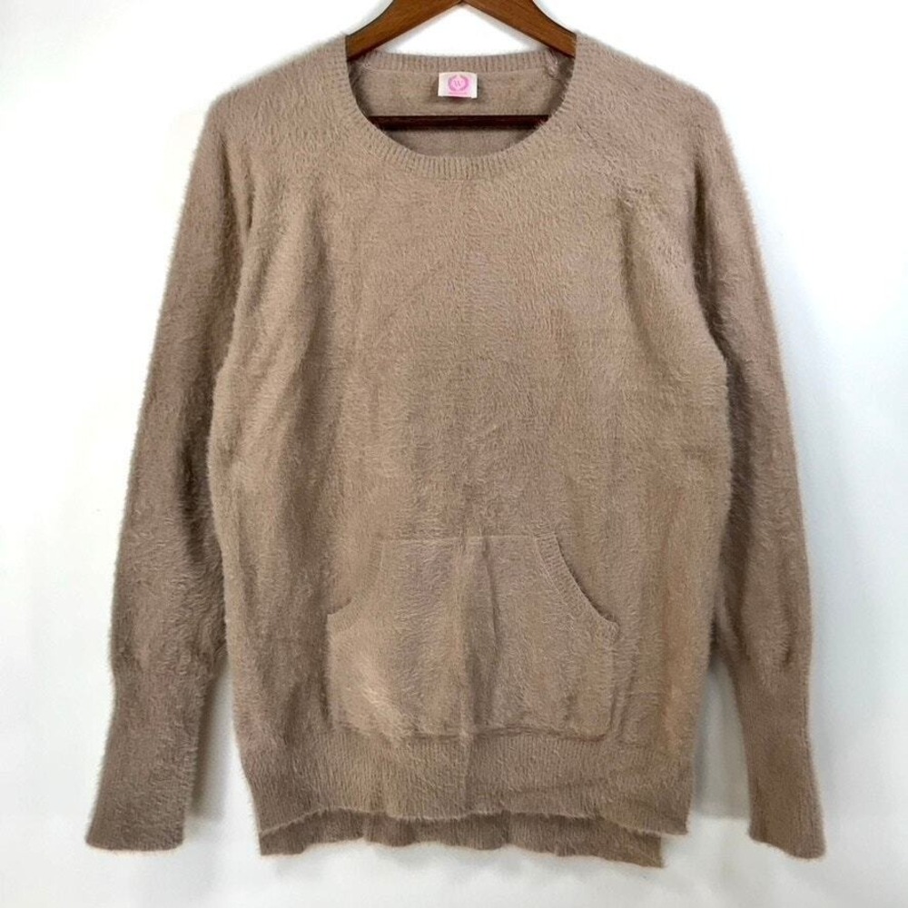 Wanna B Fuzzy Furry Sweater Large Tan Soft Cozy Comfy‎ Lounge Neutral Minimal